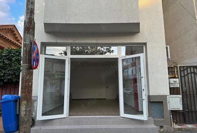 Spatiu comercial de inchiriat, 33mp, Piata Gemeni (V. Lascar - Dacia) - 1