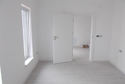 Duplex cu 4 camere cu Teren 328 Mp în Peciu Nou - 6