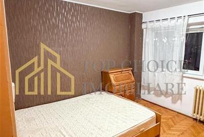 Apartament cu 3 camere semidecomandat, mobilat în 1 Mai - 10
