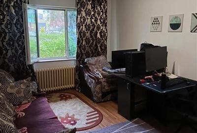 Apartament cu 2 camere semidecomandat, mobilat în Podu Roș - 1
