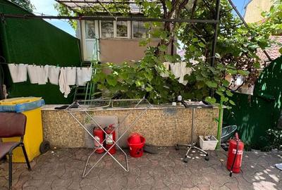 Casă individuală cu 5 camere cu Canalizare în Central - 1