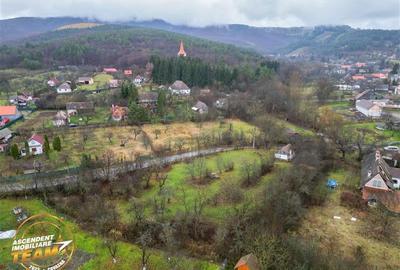 FILM! Teren intravilan 3.042 mp cu casuta, in pitoreasca aria din Bicfalau - 5