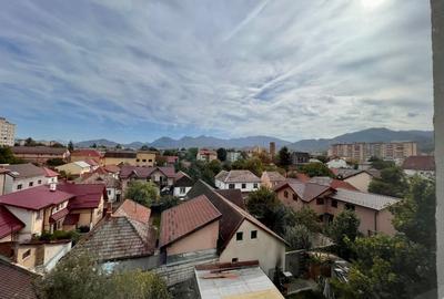 Inchiriere garsoniera cu priveliste: simplitate si confort in inima oras Inchiriere garsoniera cu priveliste: simplitate si confort in inima oras - 2