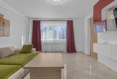 Apartament cu 2 camere semidecomandat, mobilat în Tractorul - 9