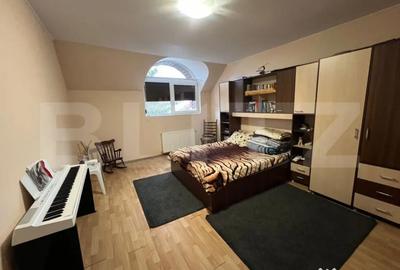 Casă cu 6 camere cu Teren 345 Mp în Titulescu - 6