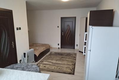 Garsonieră semidecomandată în Titan