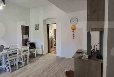 Apartament cu 4 camere decomandat, mobilat în Sânandrei
