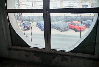 Spațiu comercial, de 150 mp, în Central - 3