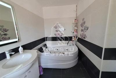 Casă cu 5 camere cu Teren 1763 Mp în Șag - 15