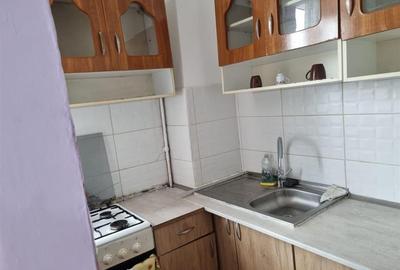 Garsoniera decomandata de inchiriat - 11