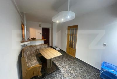 Apartament de vanzare, cu 3 camere, decomandat, 84 mp, zona pasaj Nicolina - 9