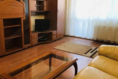 Apartament cu 3 camere decomandat în Teiul Doamnei - 4