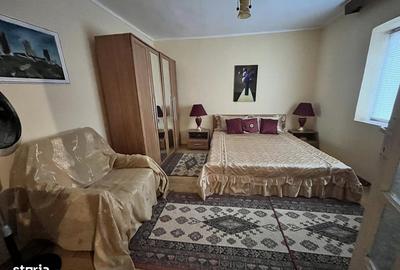 Casă cu 6 camere cu Teren 700 Mp în Cetate - 9