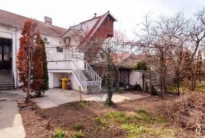 Apartament cu 4 camere semidecomandat în Central - 2