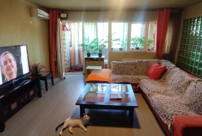 Apartament cu 2 camere decomandat în Drumul Taberei