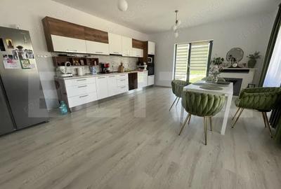 Casă cu Teren 680 Mp în Crișeni - 10