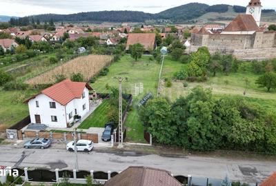 Teren de 1788 mp, în Sânpetru