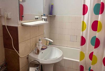 Apartament cu 4 camere decomandat în Sud - 2