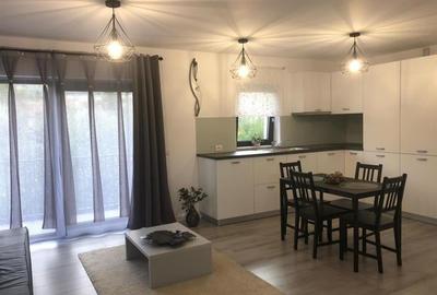 Apartament cu 2 camere semidecomandat, mobilat în Bună Ziua