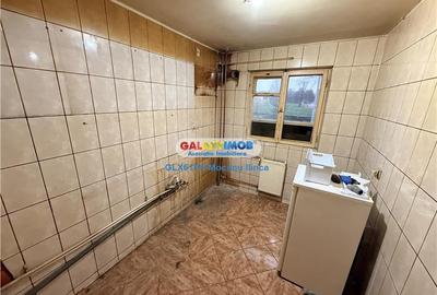 Vanzare apartament 3 camere, Vest, Ploiesti - 10