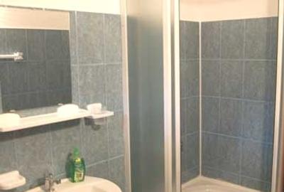 Casă individuală cu 13 camere cu Canalizare în Valea Râșnoavei - 6