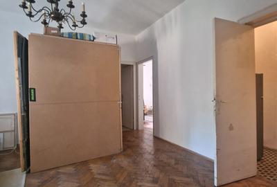 Universitate - Vasile Lascar - Apartament 3 camere - centrala termica - 2 gr san - 15