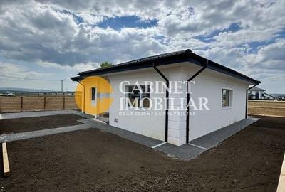 Casa invidiuala cu 4 camere si 2 bai - plan drept - 3