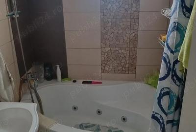Apartament cu 3 camere decomandat în Central - 2
