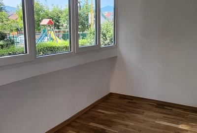 Apartament 2 camere decomandat, strada Rozelor, parter inalt, balcon, bloc 1983 - 3