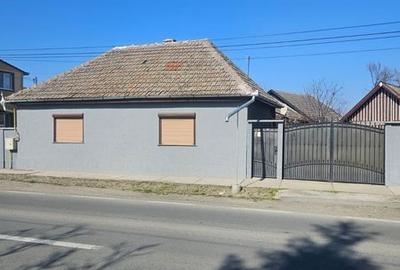 Casă cu 3 camere cu Teren 1080 Mp în Central - 4