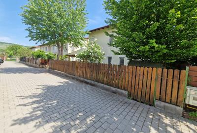 Casă cu 4 camere cu Teren 100 Mp în Central - 15