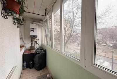 APARTAMENT 4 CAMERE DE VANZARE - 200 M METROU APARATORII PATRIEI - 2