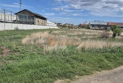 Teren Construcții intravilan de 2400 mp, în Broșteni