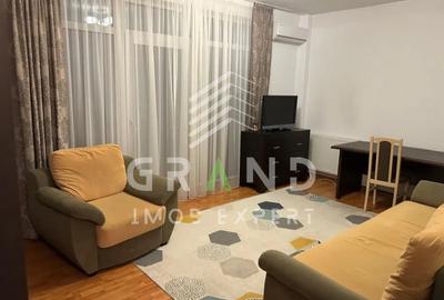 Apartament cu 2 camere decomandat, mobilat în P-ța Mihai Viteazul