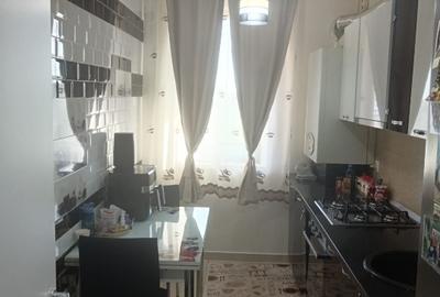 Apartament cu 3 camere decomandat în Central - 3