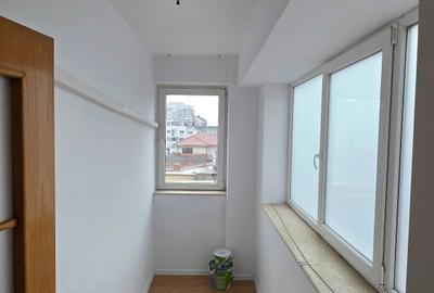 Apartament cu 3 camere decomandat în Central - 3