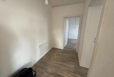 Decomandat . Cu 2 bai. Loc de parcare inclus Decomandat . Cu 2 bai. Loc de parcare inclus - 3