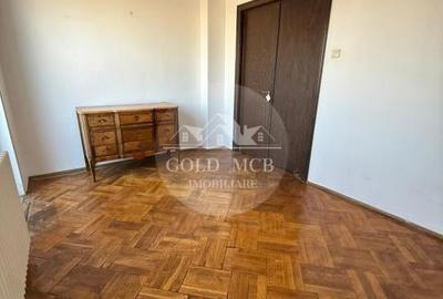 Apartament cu 3 camere circular în P-ța Universității - 18