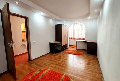 Garsonieră decomandată, mobilată în Astra - 10