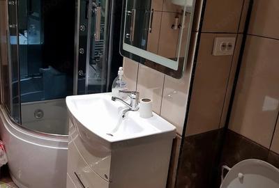 Apartament cu 3 camere decomandat în Central - 2
