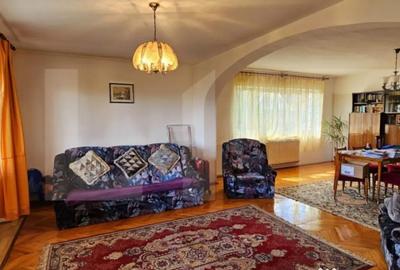 Casă cu 6 camere cu Teren 302 Mp în Semicentral - 17