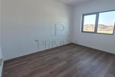 Duplex cu 4 camere cu Canalizare în Moșnița Nouă - 18