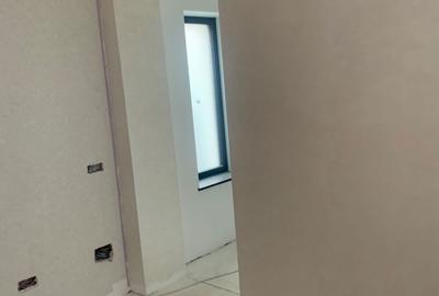 Casă cu 4 camere în Podari - 1