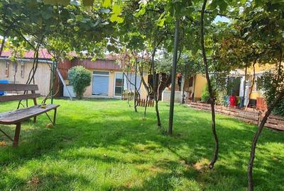 Vand schimb cu ap 2 camere + diferenta, casa cu 3 camera - 1