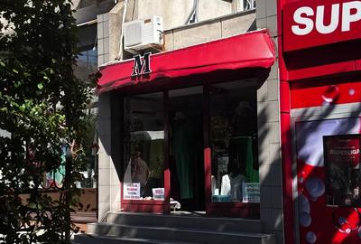 Inchiriez spa?iu comercial Str Nicolae Balcescu Nr 1 , zona 24 trepte Rm.Valcea . - 2