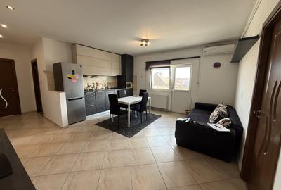 Apartament spatios, 3 camere, 65 mp utili - Soarelui - 1