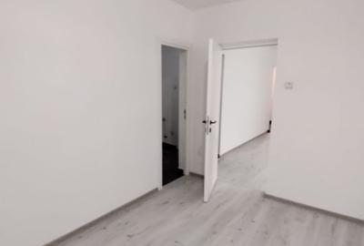 Apartament cu 2 camere semidecomandat în Podu Roș