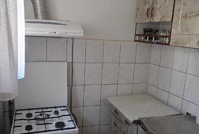Apartament 2 camere Petri?or - 1