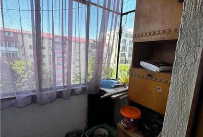 Apartament cu 3 camere decomandat, mobilat în Buziașului - 12