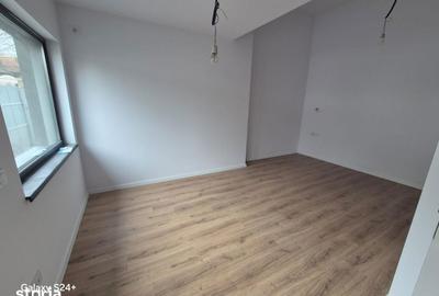 Casă cu 4 camere cu Teren 462 Mp în Central - 7